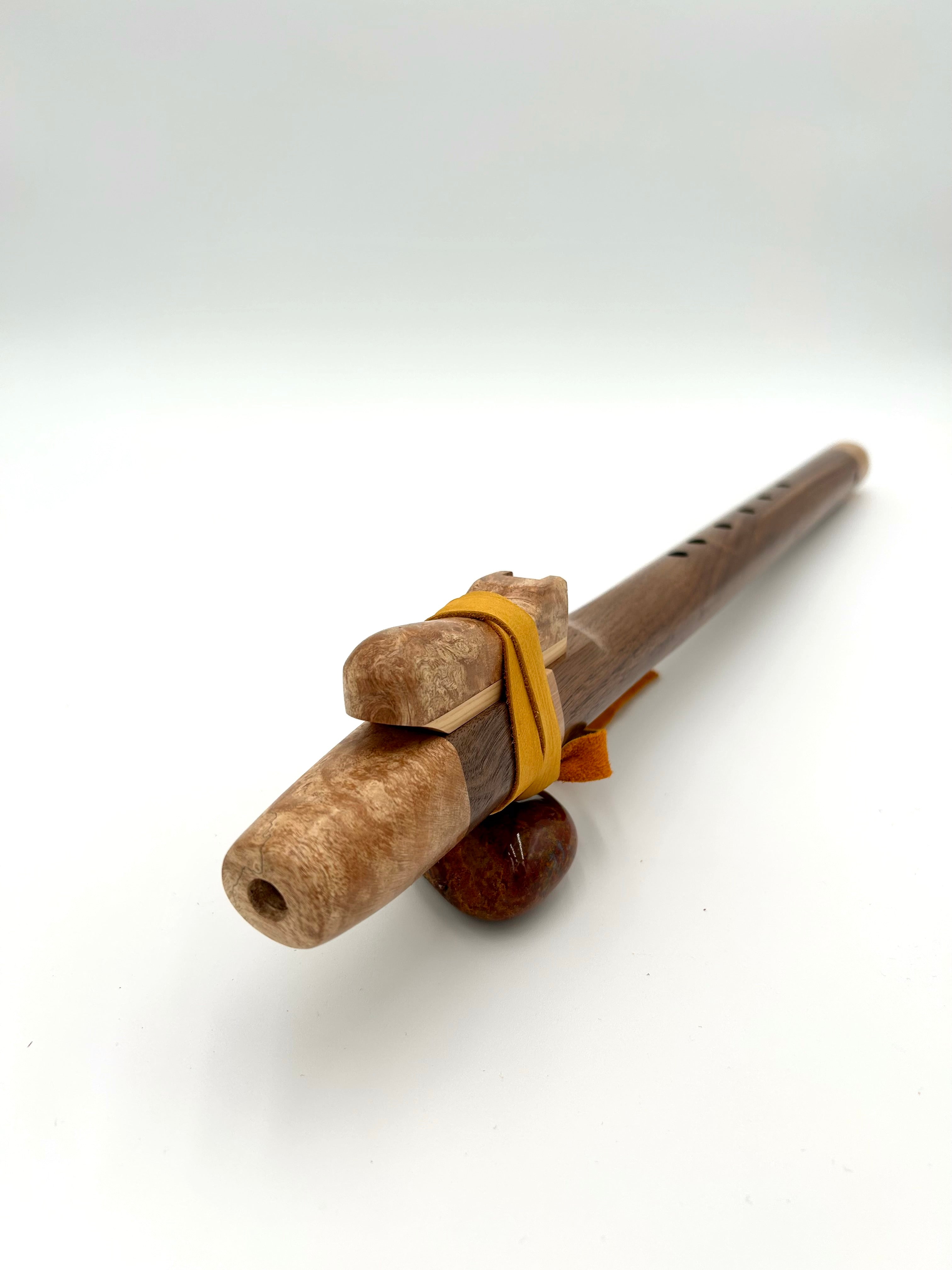 Flute in low E - Standard Tuning - Walnut & Maple Burl – Albatroz Flutes